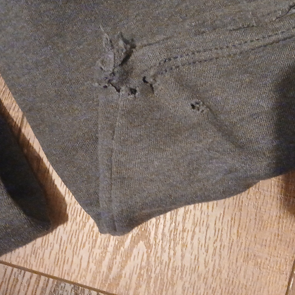 Sweats - Picture 8 of 8